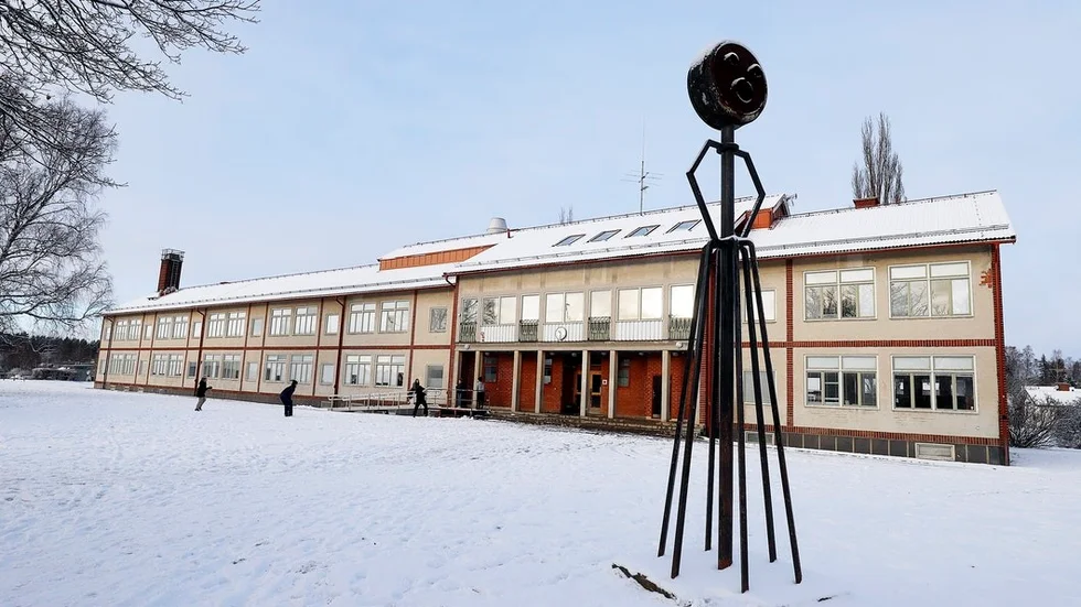 Att stänga Hyllan i Stallarholmsskolan är inte att tänka långsiktigt för unga människor, skriver Gunnar Bjälkebring.
