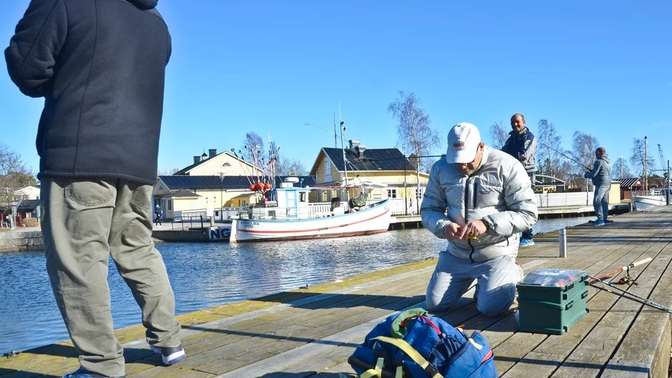 Dhahir och hans kompisar var bland annat ute efter öring där de stod nära Trosa marina.