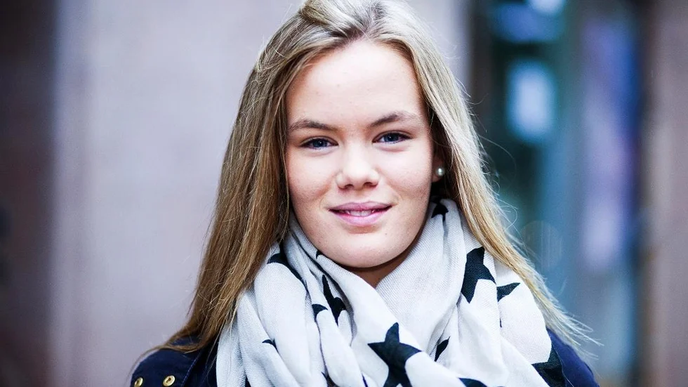 Lycklig stipendiat. Lina Dolk, 19, från Sparreholm tilldelades 200 000 kronor under Falsterbo Horse Show.
