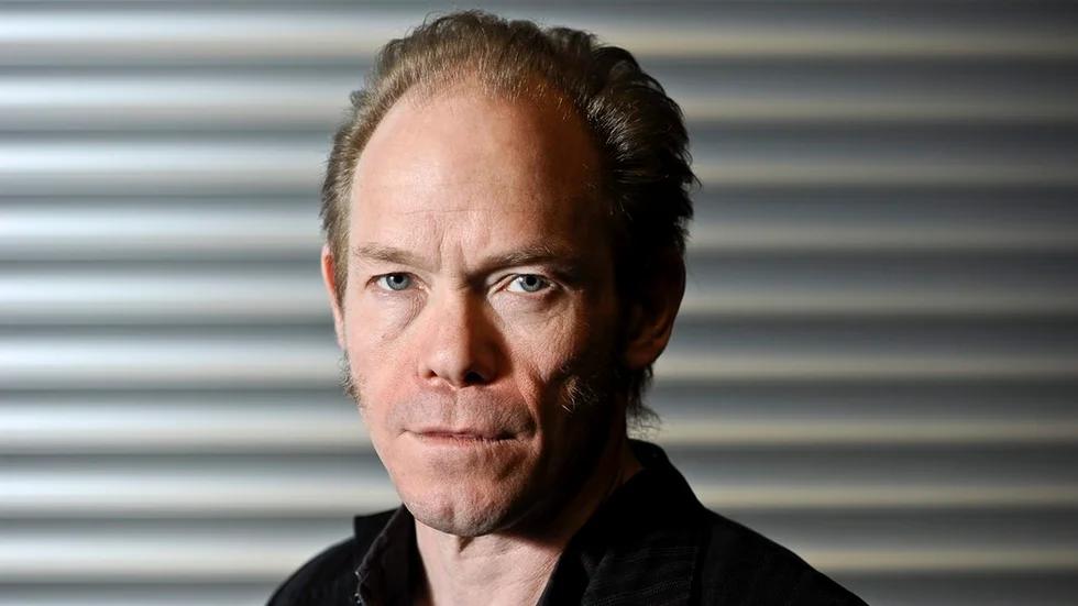 Conny Nimmersjö beskriver Bob hund som familj. "Vi har känt varandra i 25 år, det har blivit så att det är vårt liv."