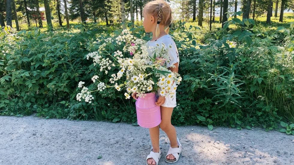 Magdalena Pajala skriver om hur relationen med dottern har förändrats sedan lillebror kom till världen.