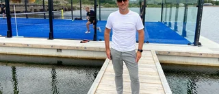 Sveriges andra flytande padelbana har öppnat: ”Behövs inte fler vanliga banor”