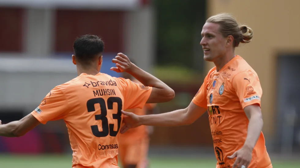 Amar Muhsin firar sitt mål efter åtta spelade minuter tillsammans med Viktor Götesson
