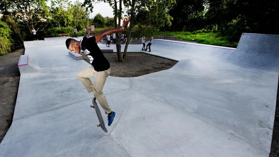 Två skateboardparker i Nyköping är bra – men varför är de så enormt tråkiga, undrar insändarskribenten. FOTO: MAGNUS ORNHAMMAR