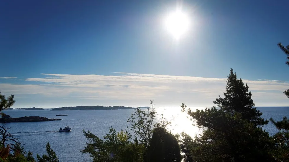 Blandat väder i helgen med både regn och sol. Arkivbild från femörefortet.