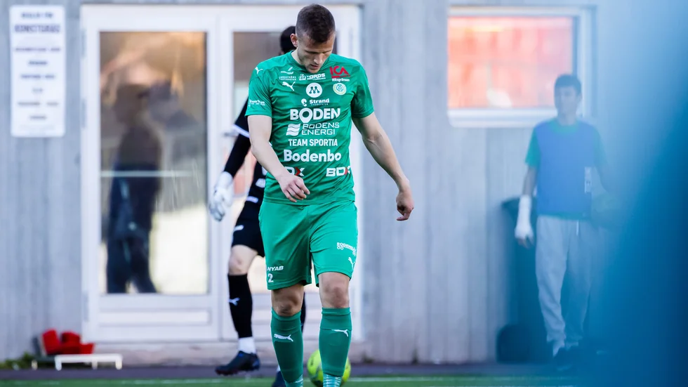 Felix Gustavsson och hans Bodens BK föll i toppmötet mot Friska Viljor. Men med tanke på att IFK Luleå också förlorade har BBK fortfarande ett bra läge för serieseger. 
