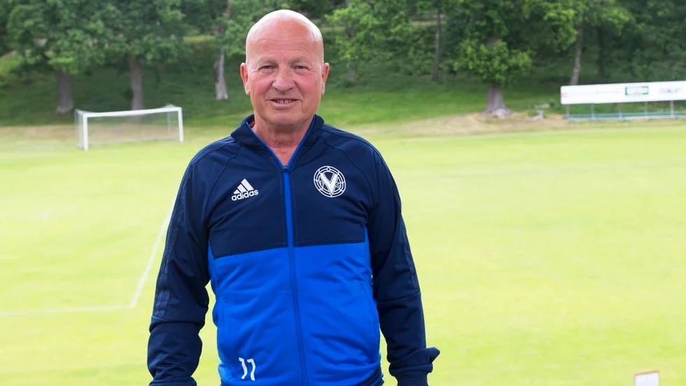 "Jag tycker det är viktigt att ställa krav på fotbollstränarna. Utbildning och social kompetens är viktigt. Vad kan man bidra med som tränare?", säger Roger Anrog. Foto: Hilda Djupenström