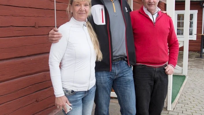 Trion som ligger bakom Jättorps stora golftävling, Ingela Lindell, Robert Karlsson och Björn af Klercker, kan snart lägga tävlingspusslandet bakom sig och njuta av tävlingen.