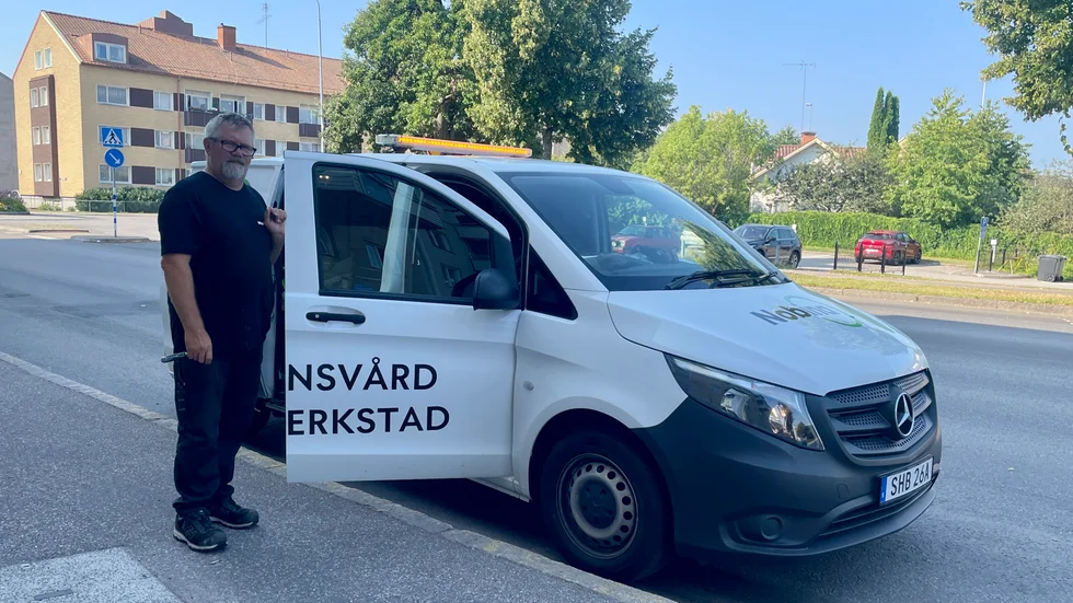 Muris Hasukic har tröttnat på vandalerna som förstör i Katrineholm. Nu planerar han att flytta härifrån. 