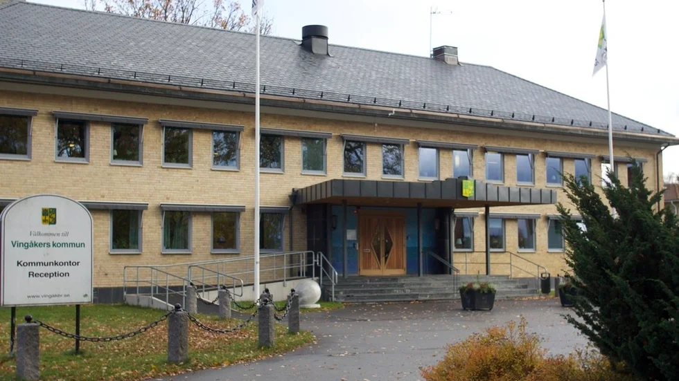 Utanför Vingåkers kommunhus kommer det bjudas på rättvisemärkt fika måndagen den sjunde maj.