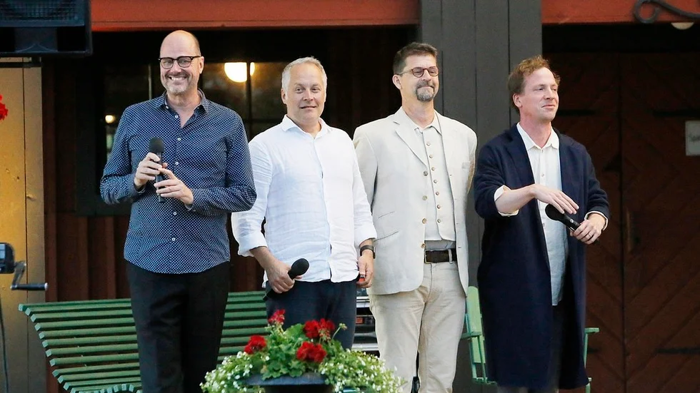 Vibafemba, numera fyra till antalet, invigde Näshultas kulturdagar.