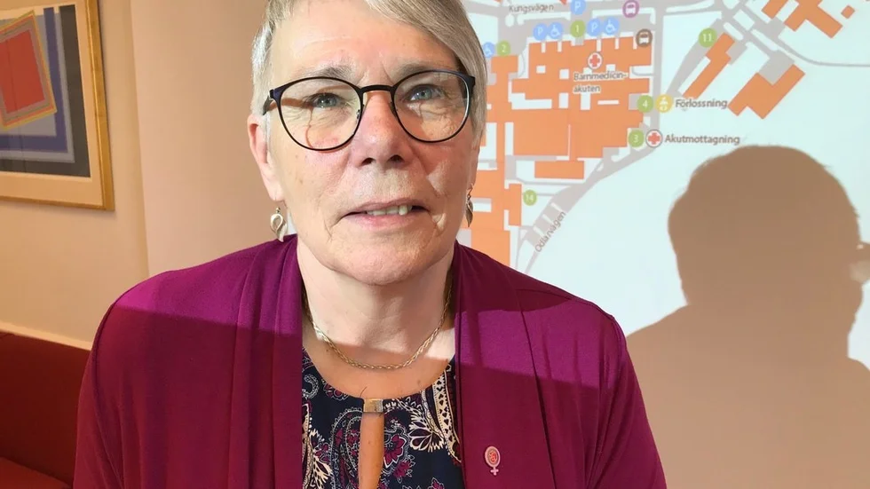 Monica Johansson vill se en förbättring på både kort och lång sikt i resandet till och från Mälarsjukhuset.