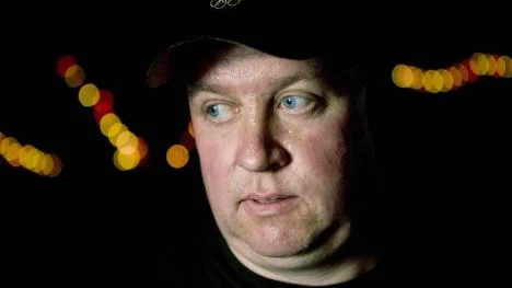 "Man blir sänkt överallt på grund av att det är någon som misstänker något. Vi är väldigt chockade. Allt känns väldigt jobbigt" säger Håkan Andersson om misstankarna mot honom.                FOTO: KURT ENGSTRÖM