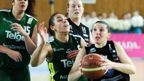 Ledare. Silvia Luz stod för 14 poäng och sju assist - det räckte bara till ännu en förlust mot Telge.