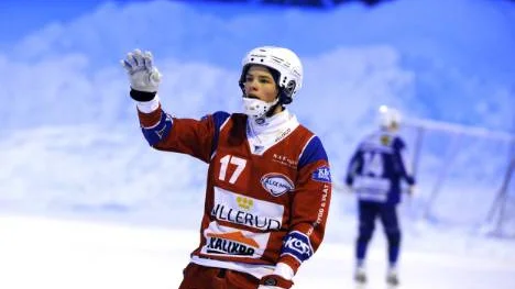 Johan Sundqvist har fått sitt genombrott den här säsongen. Nu är Kalix Bandy-spelaren på väg mot blågult.
