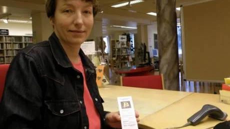 Verksamhetsansvarig, Elena Kurkkio är glad över att slippa den slitna disken och ser fram emot den nya höj- och sänkbara.