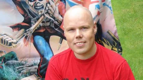 18 år senare. Nu får Gällivarebon Henrik Eriksson, 38 år, återse den klassiska Powerslave-konserten. "Jag sökte ledigt från jobbet så fort det blev klart vilket datum Iron Maiden skulle spela", säger han. FOTO: PRIVAT