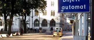 Allt fler betalar parkering mobilt