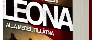 Hon hittar spänning 	i tillvaron