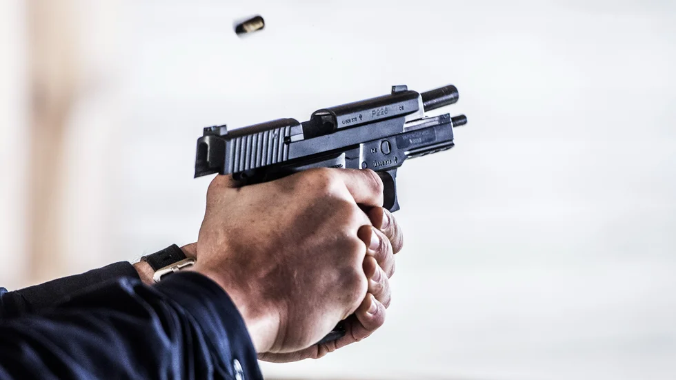 Ett vådaskott avlossades med pistol på Ledningsregementet. Bilden är från ett annat sammanhang.