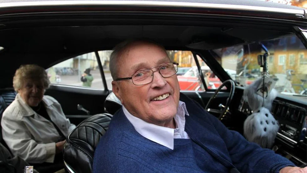 Roland Andersson fick sitta i framsätet på Anders Bergs Pontiac. I baksätet satt Margit Hanning och Birgit Wigilius.