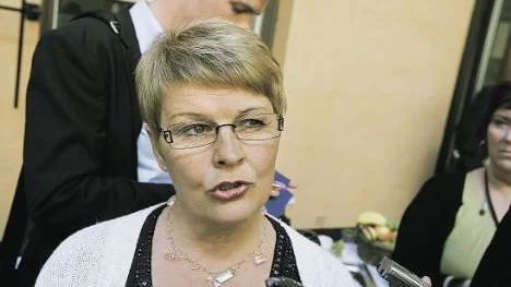 Maud Olofssons högersväng har inte varit något lyft för centern.