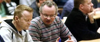 Kenneth Nilsson ger upp landstinget