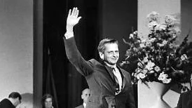 ”Ökad jämlikhet”, löd S-parollen när Olof Palme valdes 1969.