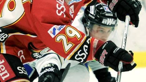 Chris Abbott gjorde Luleås första mål.