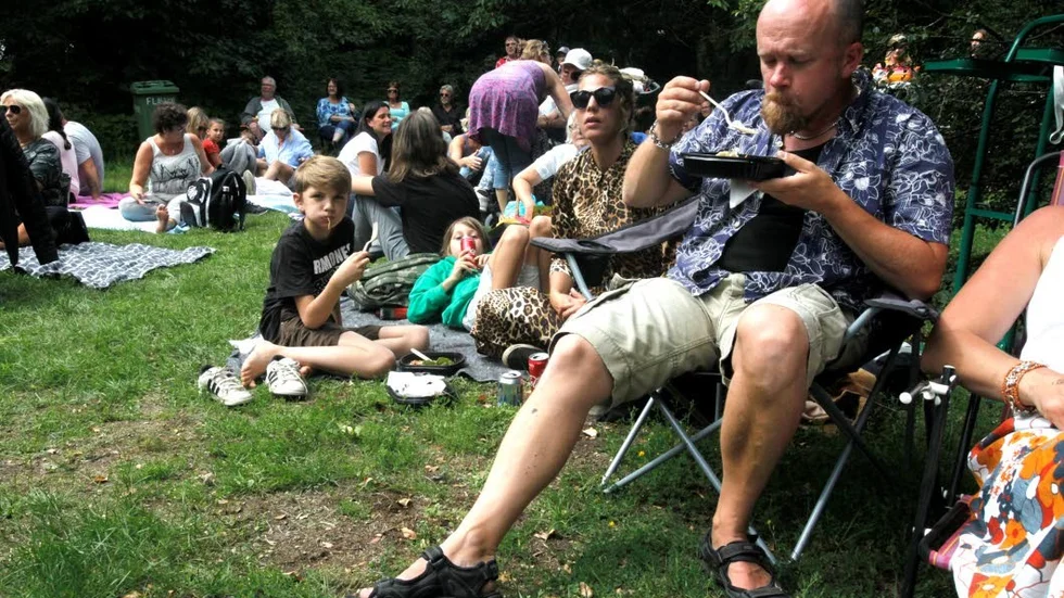 Musikfesten i Åhsbergska hagen såg dagens ljus 2018 och återvände året därpå. Sedan blev det en pandemipaus fram till förra sommaren.