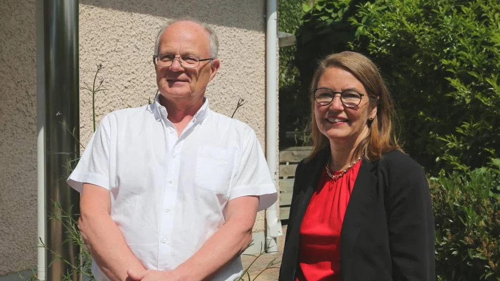 Inge Karlsson, Hyresgästföreningen, och Elisabeth Kalkhäll, Gotlandshem, inledde arbetet med hyrorna i somras.