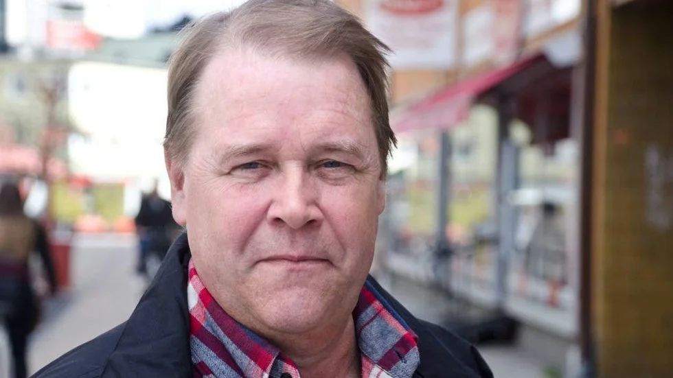 Kritiserar Alliansen. Leif Pettersson (S) kritiserar Alliansens begäran om misstroendeförklaring mot tre ministrar. "Politisk cirkus" säger han om agerandet.