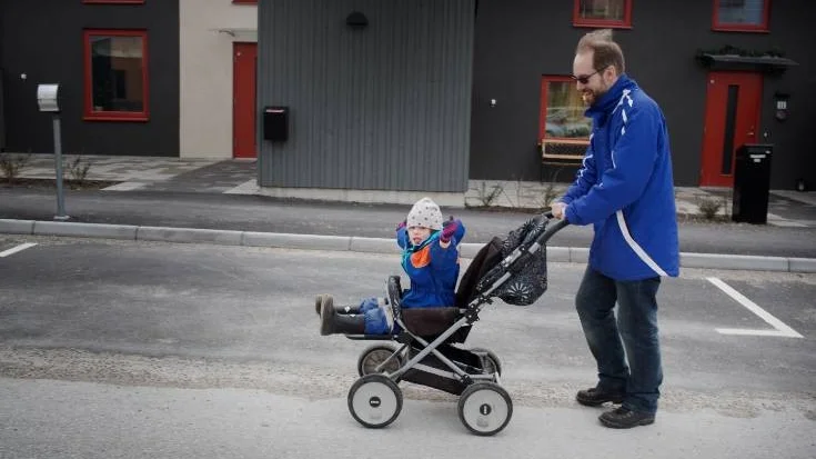 Martin Jackobsson med dottern Elsa