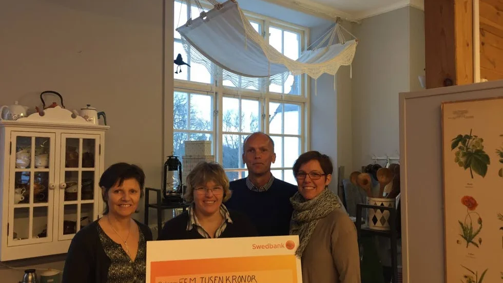 Från vänster Maria Pettersson, delägare i Skolhusets trädgårdscafé, Anna Törnfelt, LRF och en av arrangörerna, Roger Hammarström, Tillväxt Gotland och en av arrangörerna, samt Tina Lundström, styrelsemedlem i Nygarn utveckling AB och delägare i Skolhusets trädgårdscafé.