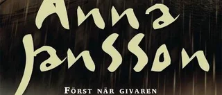 Anna Jansson leker med historien