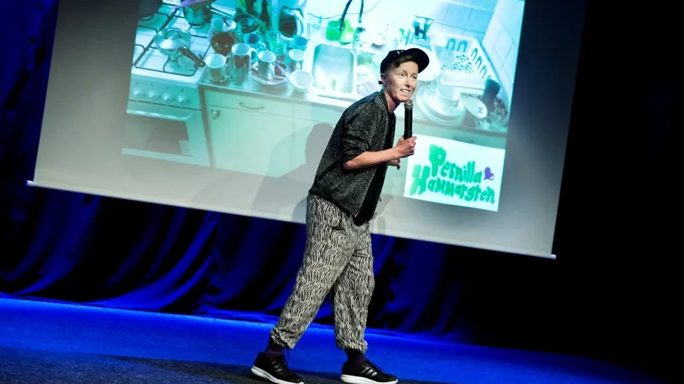 Pernilla Hammargrens standupshow på Lillan gladde publik och recensent