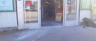 Tiggare attackerades med brandsläckare