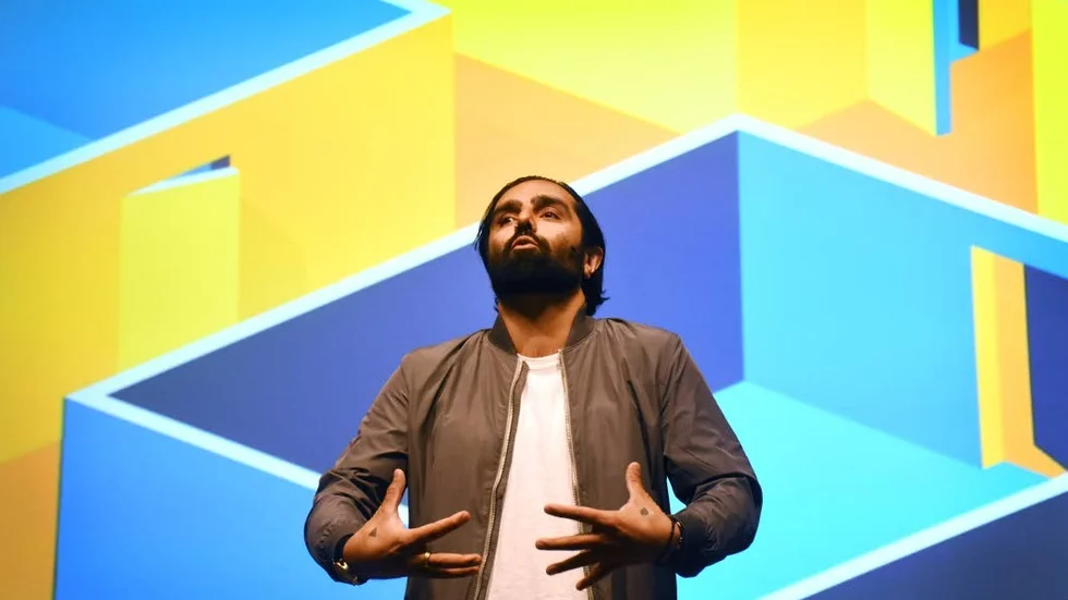 INSPIRERANDE. Navid Modiri, programledare, artist och föreläsare talade engagerat och med egna erfarenheter om integration och vad det innebär. "Integration betyder att mötas och att bli bättre tillsammans", säger han.