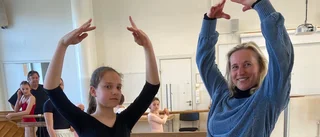 Katja, 12, flydde krigets Ukraina – får gå gratis på balettskola i Strängnäs: "Vill bli mästare"