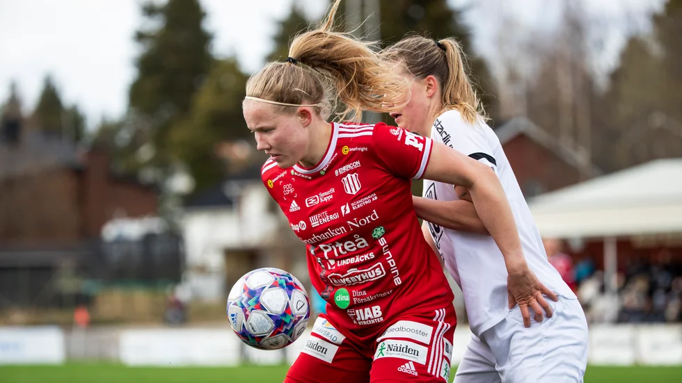 Hlin Eiriksdottir har fått ett genombrott i damallsvenskan under våren. Det hoppas hon att det isländska landslaget noterat. "Men det är hård konkurrens", säger hon. (Arkivbild)