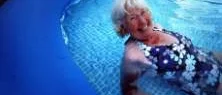 Badflickan Lisbet fick egen pool på Solrosen