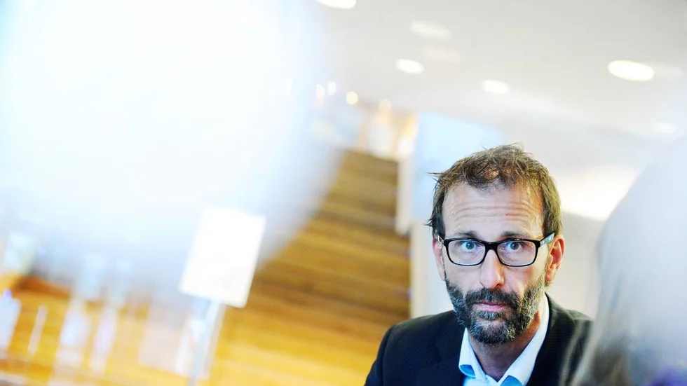 Ifrågasätts. Mikael Lekfalk, kommundirektör, fick stark kritik från delar av oppositionen.