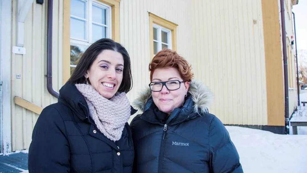 Skola. Janina Wallin och Pernilla Hansson från Svartöstadens ekonomiska förening är positiva trota att arbetsutskottet lämnade ett negativt besled under torsdagen.