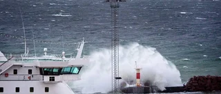 Hårda vindar stoppar färjeturer