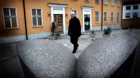 Delade åsikter. Curt Svedberg vill att den fina gotländska konsten ska få gott om plats.FOTO: HENRIK RADHE