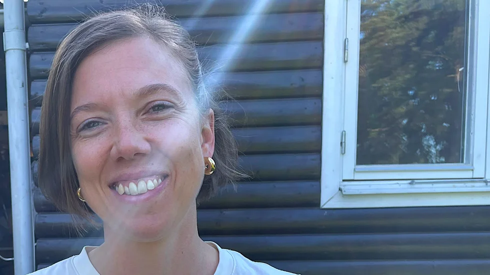 Linda Bohm, uppvuxen i Stockholm, flyttade till Västervik för ett år sedan. Längtan efter en enklare vardag och närheten till naturen lockade.