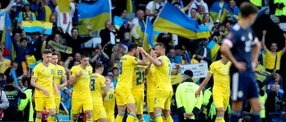 Ukraina en match från VM efter nagelbitare