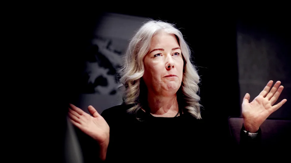 Mälardalstrafiks vd Helena Ekroth är inte nöjd med hur MTR hanterat tågkaoset. "Resenärerna har inte fått den tidtabell vi lovat", säger hon.