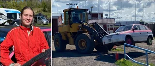 TV: Hennes bil fick bäras av banan: "En säkring gick"