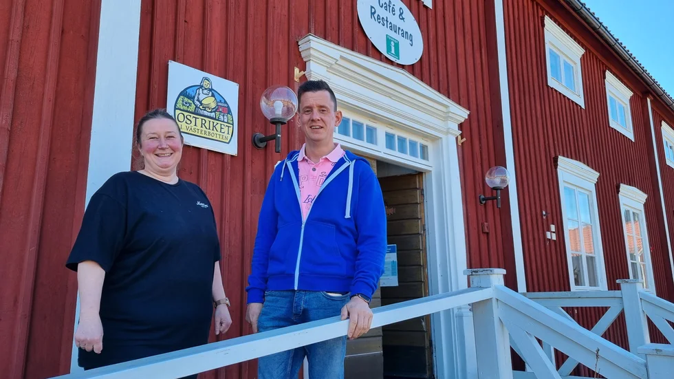 Antje Rentsch och Florian Winterscheidt ser fram emot en spännande första sommar med Mellanbygdens Mat på Stenfors Gård.